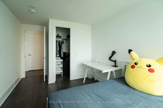 Additional image 18 of 1 Edgewater Dr Unit 415