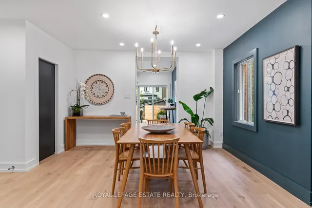 Additional image 16 of 160 Silver Birch Ave