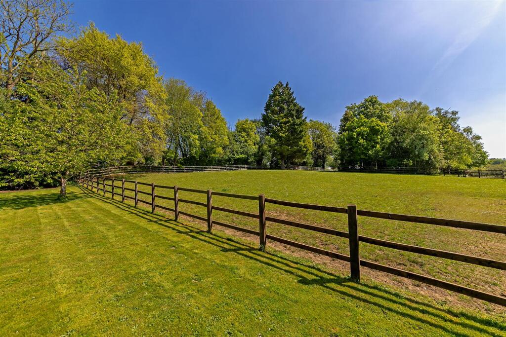 Additional image 28 of Reynards Road, Welwyn