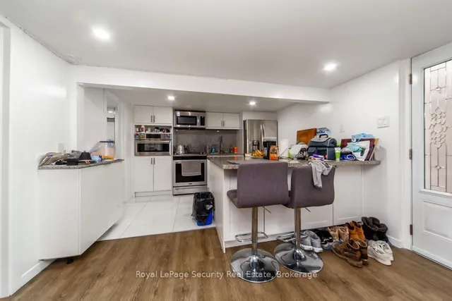 Additional image 38 of 44 Woodgate Dr