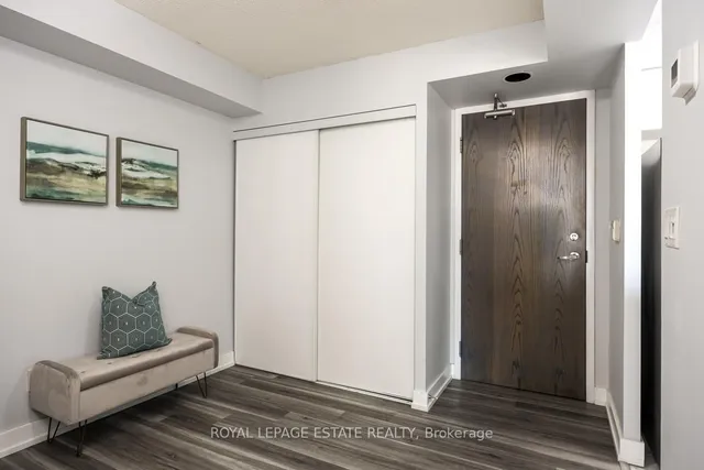 Additional image 3 of 1797 Queen St Unit 411