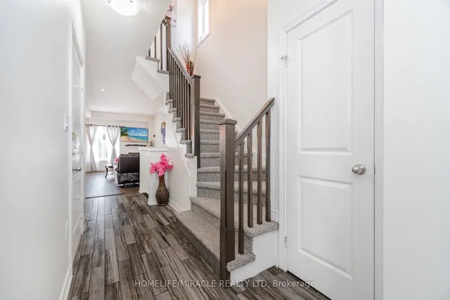 Additional image 20 of 24 Kingsborough Dr