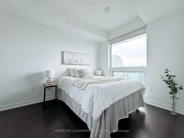 Additional image 13 of 39 Roehampton Ave Unit 2810