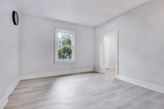 Additional image 12 of 40 Aikman Ave