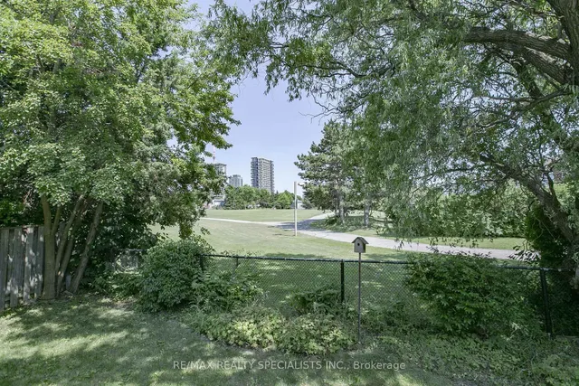 Additional image 46 of 50 Lilly Cres