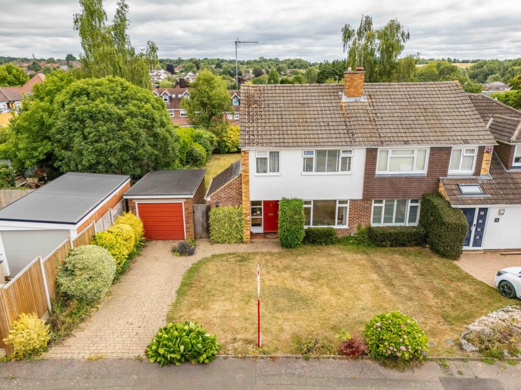 Barton Close, Harpenden, St Albans, AL5