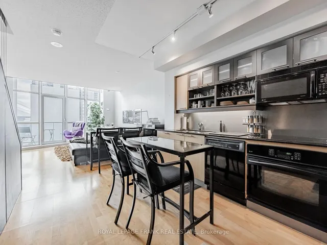 Additional image 6 of 36 Blue Jays Way Unit 914