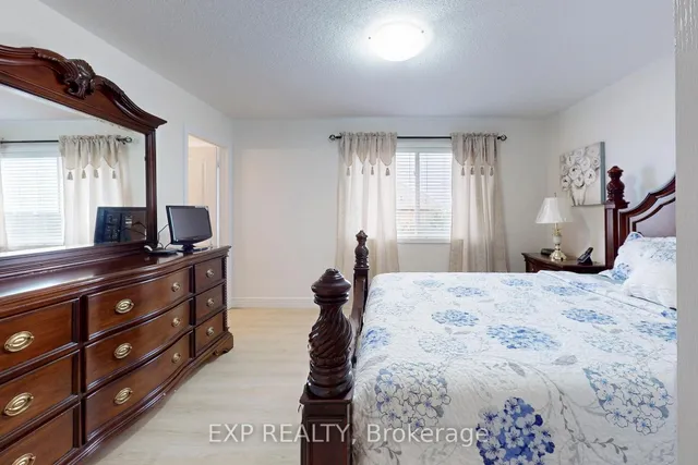 房产图片 6 - 95 Decker Hollow Circ