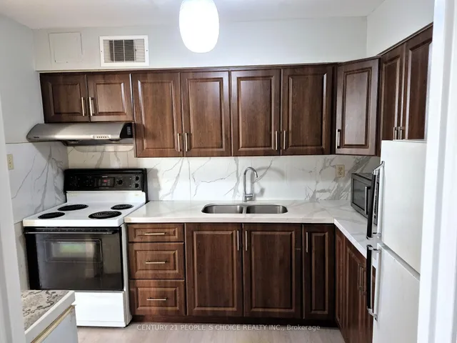 Additional image 17 of 3533 Derry Rd Unit 801