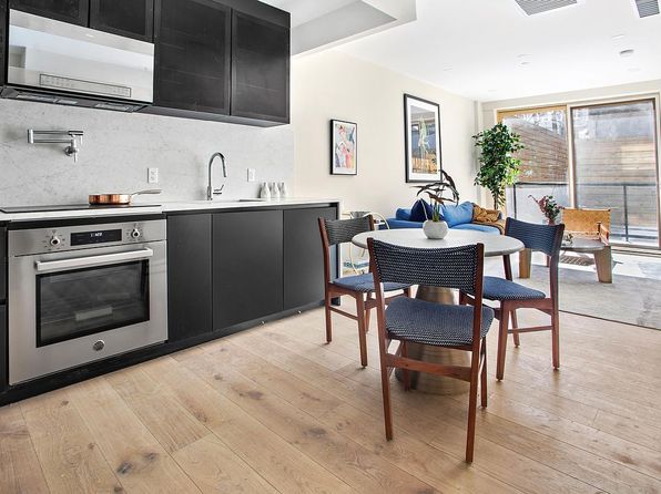 156 Devoe St #1F, Brooklyn, NY 11211