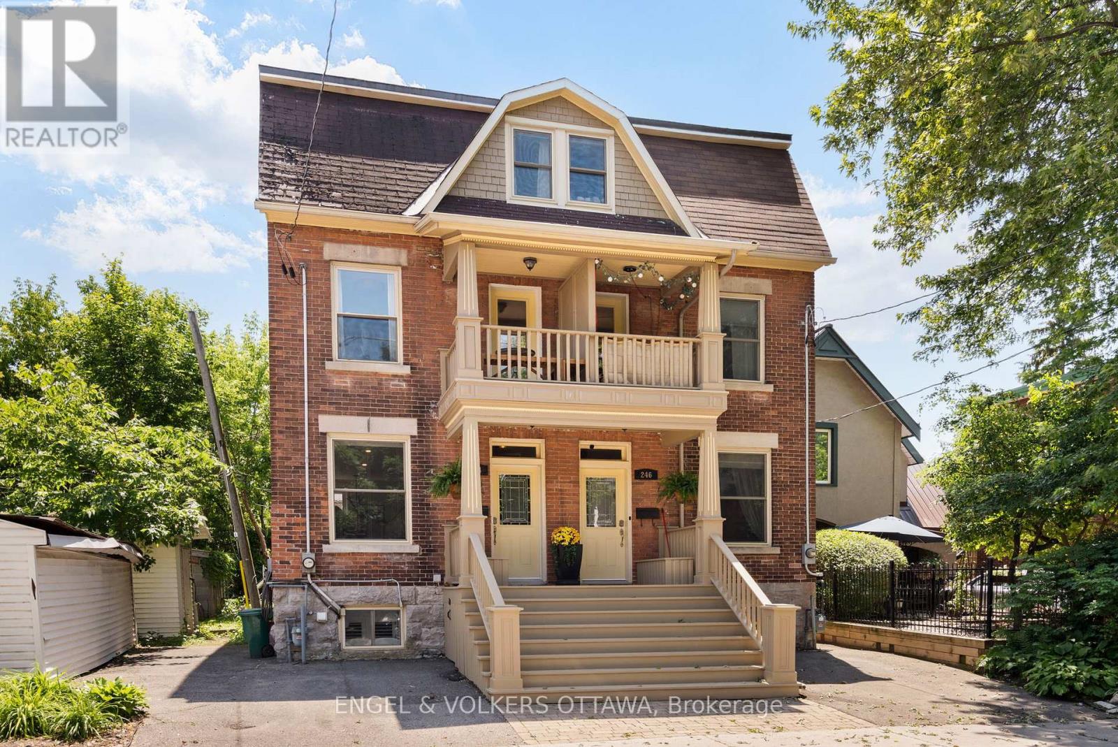 244 FLORA STREET|Ottawa, Ontario K1R5R9