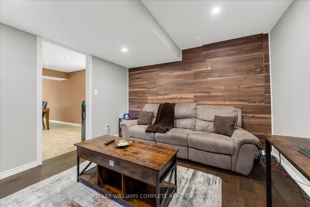 Additional image 27 of 180 Mother's St