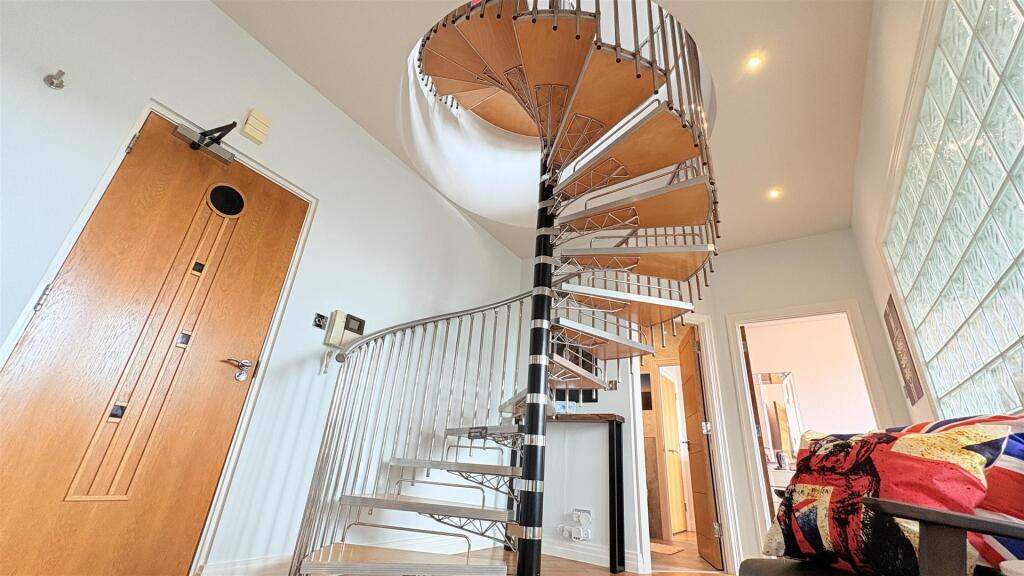 Additional image 37 of Penthouse Suite, Britannic Park, Moseley, Birmingham