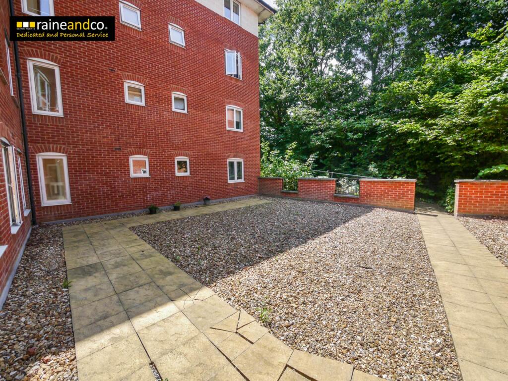 Additional image 9 of Kings Place, North Drive, Hatfield,