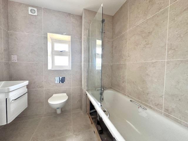 Additional image 8 of All Saints, London Colney