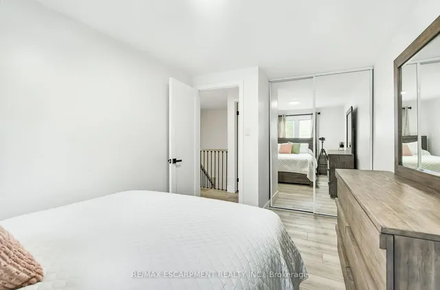 Additional image 33 of 27 Dalton Cres