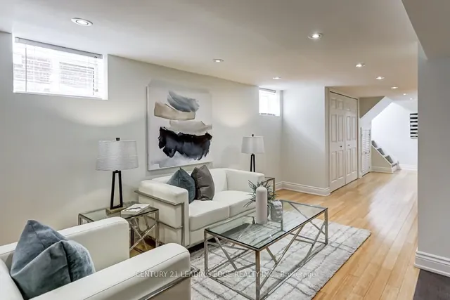 Additional image 27 of 63 DELWOOD Dr