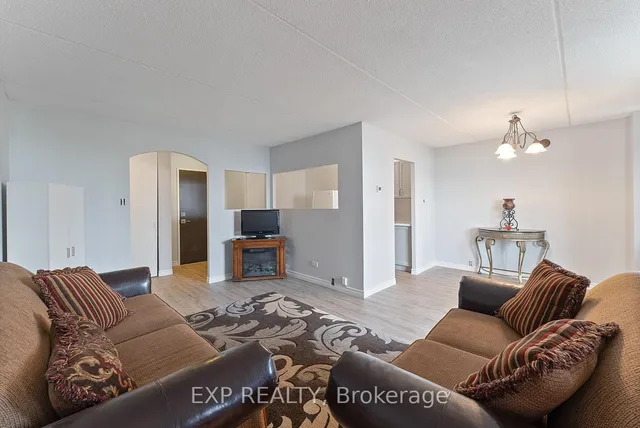 Additional image 9 of 2 Glamorgan Ave Unit 612
