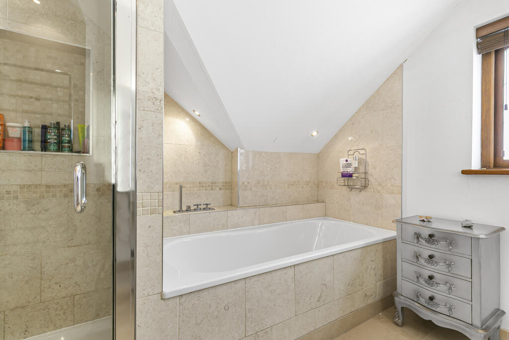 Additional image 22 of Danesbury Park Road, Welwyn, Hertfordshire, AL6