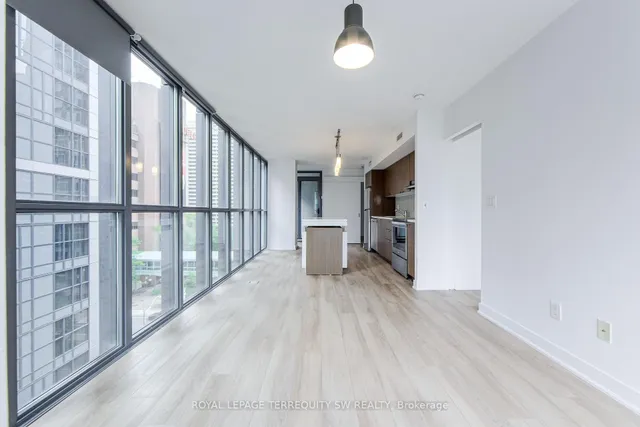 Additional image 23 of 110 Charles St Unit 707