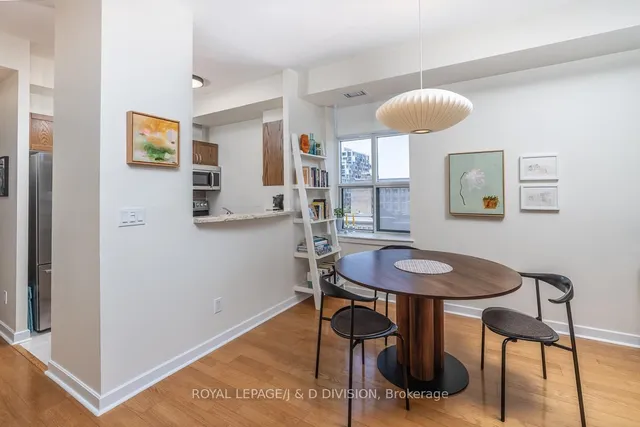 Additional image 13 of 438 Richmond St Unit 610