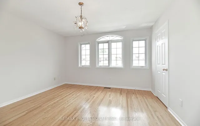 Additional image 11 of 29 Harbourview Cres