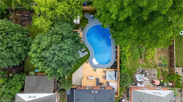 Additional image 44 of 220 Holmesdale Ave