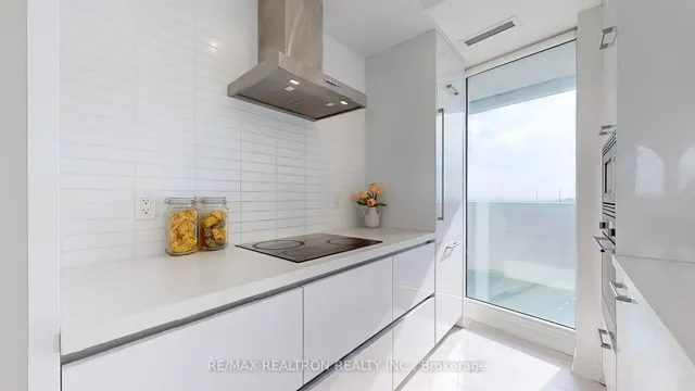 Additional image 9 of 2221 Yonge St Unit 2609