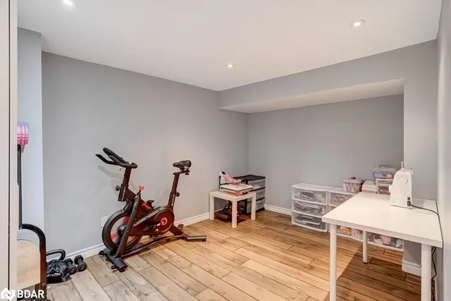 Additional image 20 of 42 Terrace Dr