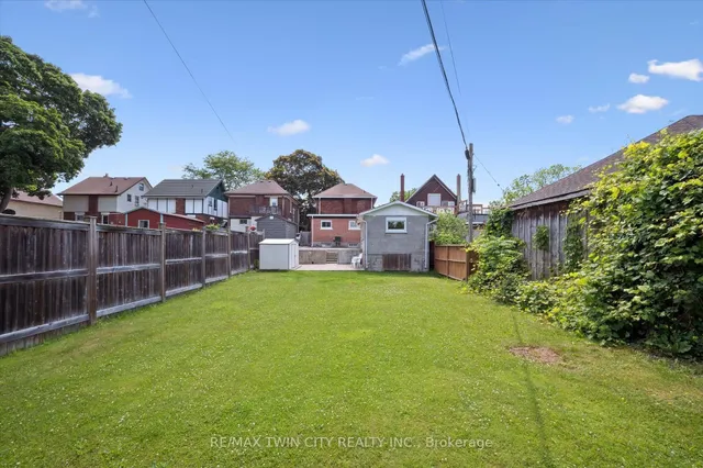 Additional image 39 of 66 Cherry St