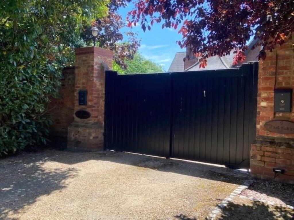 Additional image 4 of Home Farm Road, Brookmans Park