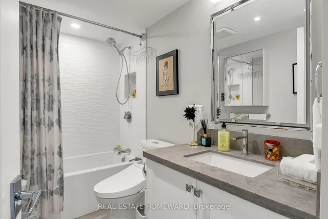 Additional image 27 of 3 CONCORDE Pl Unit 2603