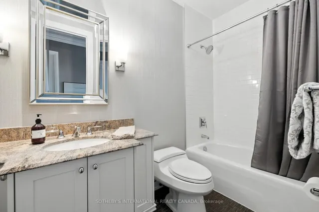 Additional image 21 of 183 Wellington St Unit 2501