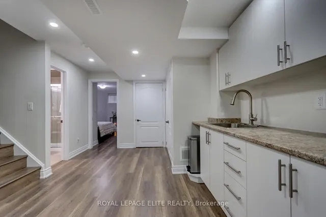 房产图片 34 - 2567 Capilano Cres