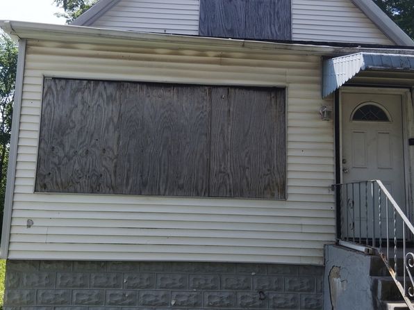 11536 S La Salle St, Chicago, IL 60628