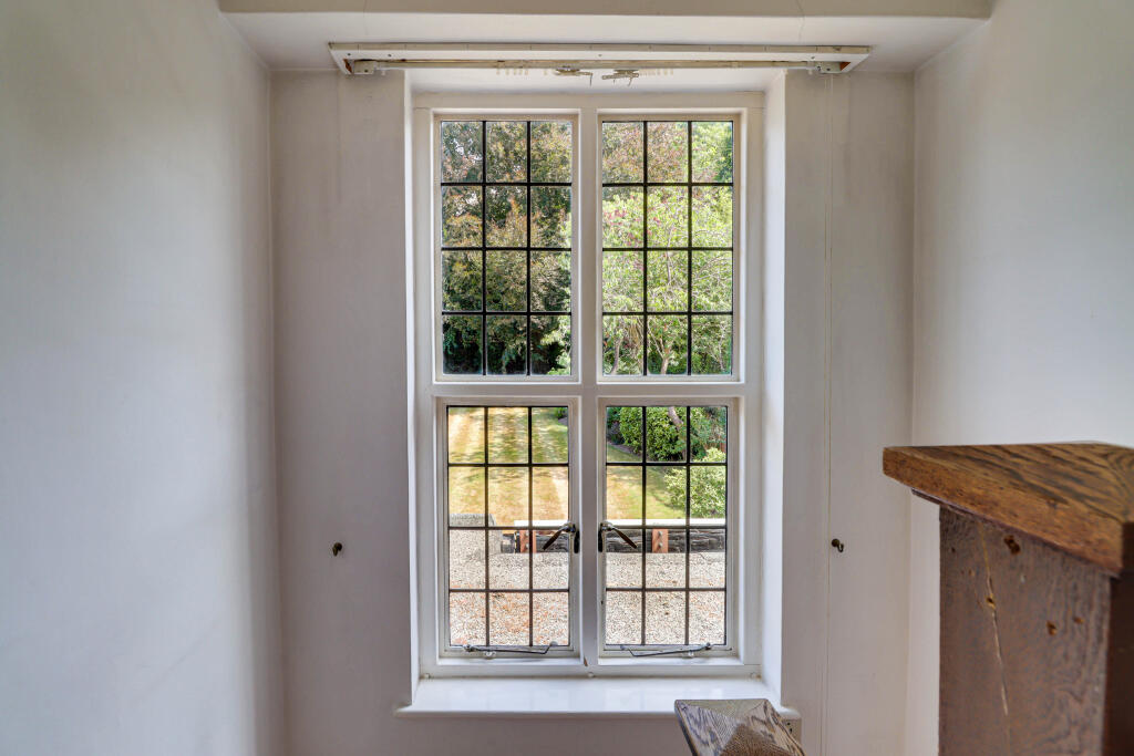 Additional image 11 of Southdown Road, Harpenden, AL5