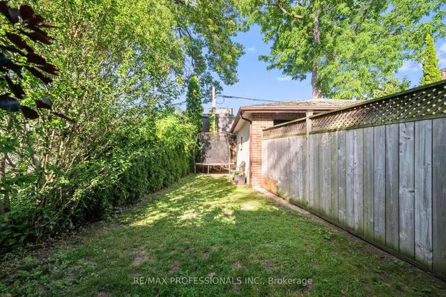 Additional image 44 of 61 Evans Ave