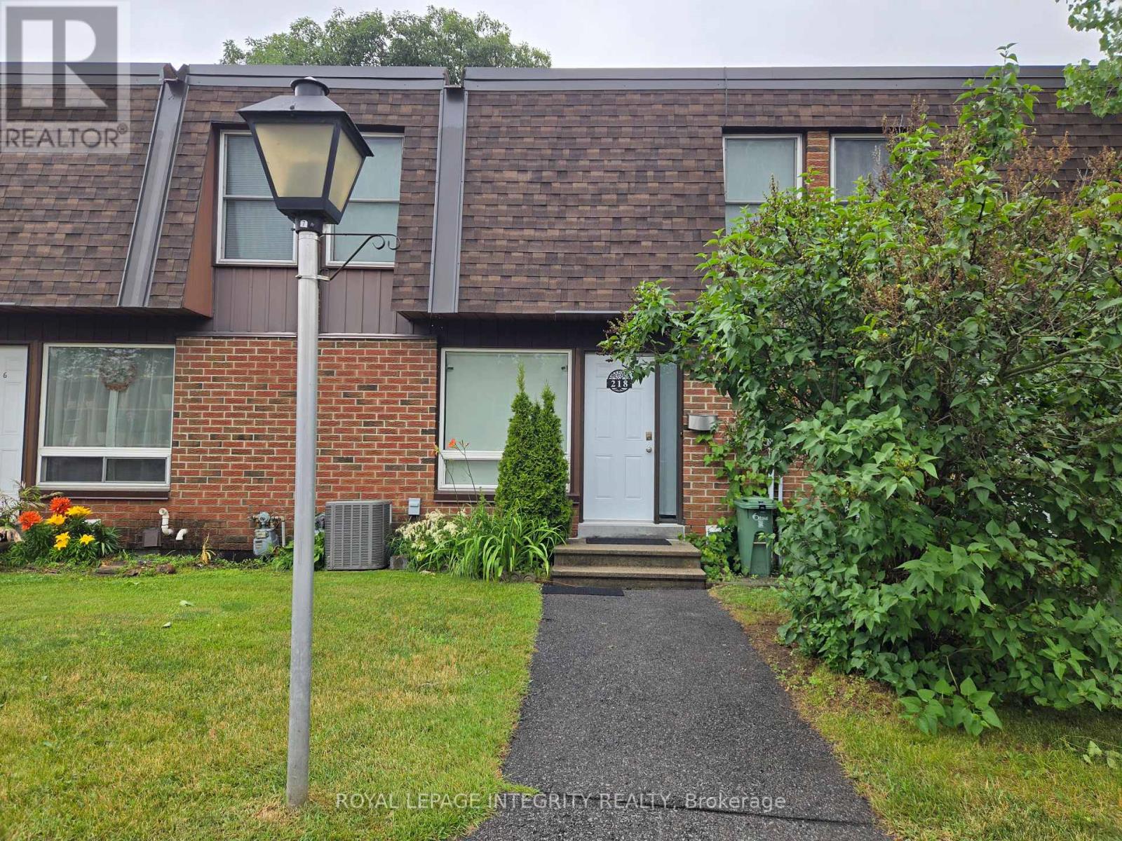 218 - 2270 COTTERS CRESCENT|Ottawa, Ontario K1V8Y6