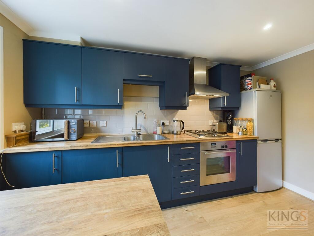 Additional image 8 of Kings Place, North Drive, AL9