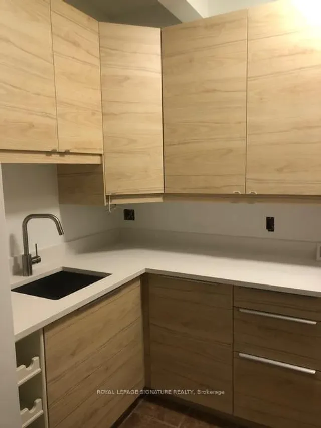 Additional image 15 of 769 Euclid Ave