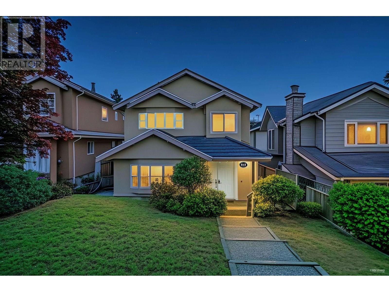 Property image for 313 E 27 STREET|North Vancouver, British Columbia V7N1B9