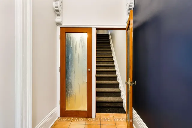 Additional image 45 of 39 Melbourne Ave