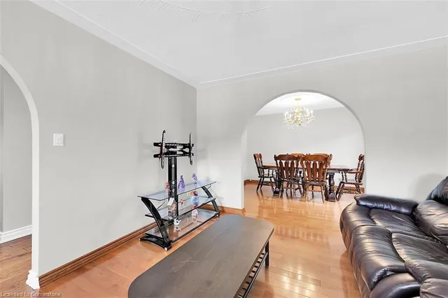 Additional image 21 of 130 Vittorito Ave