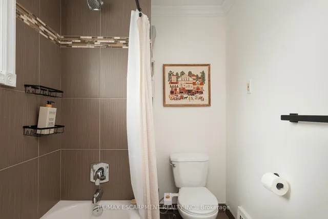 房产图片 33 - 505 Queensdale Ave