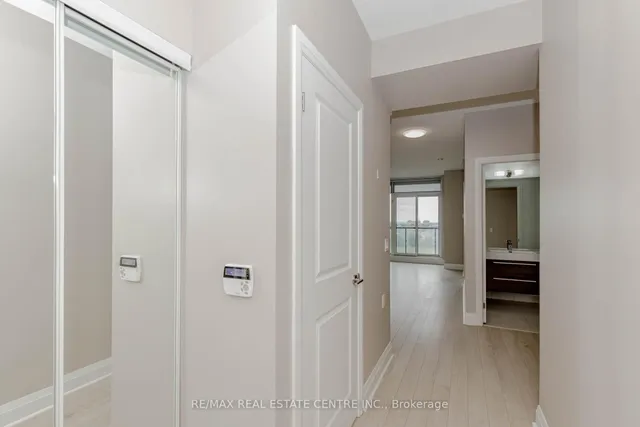 Additional image 8 of 15 Zorra St Unit 506