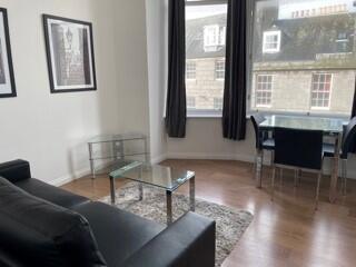 Castle Street, City Centre, Aberdeen, AB11