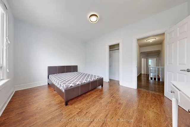 Additional image 25 of 692 Gerrard St