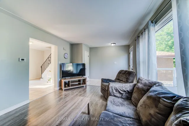 Additional image 7 of 124 Wilfred Ave