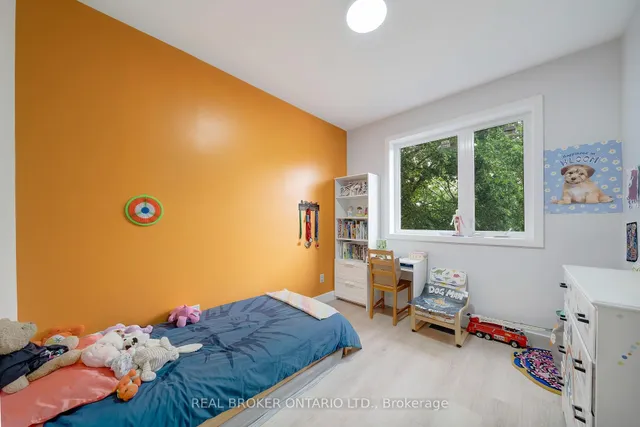 Additional image 29 of 579 Chamberlain Rd