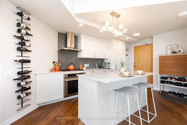 Additional image 12 of 38 Howard Park Ave Unit 618